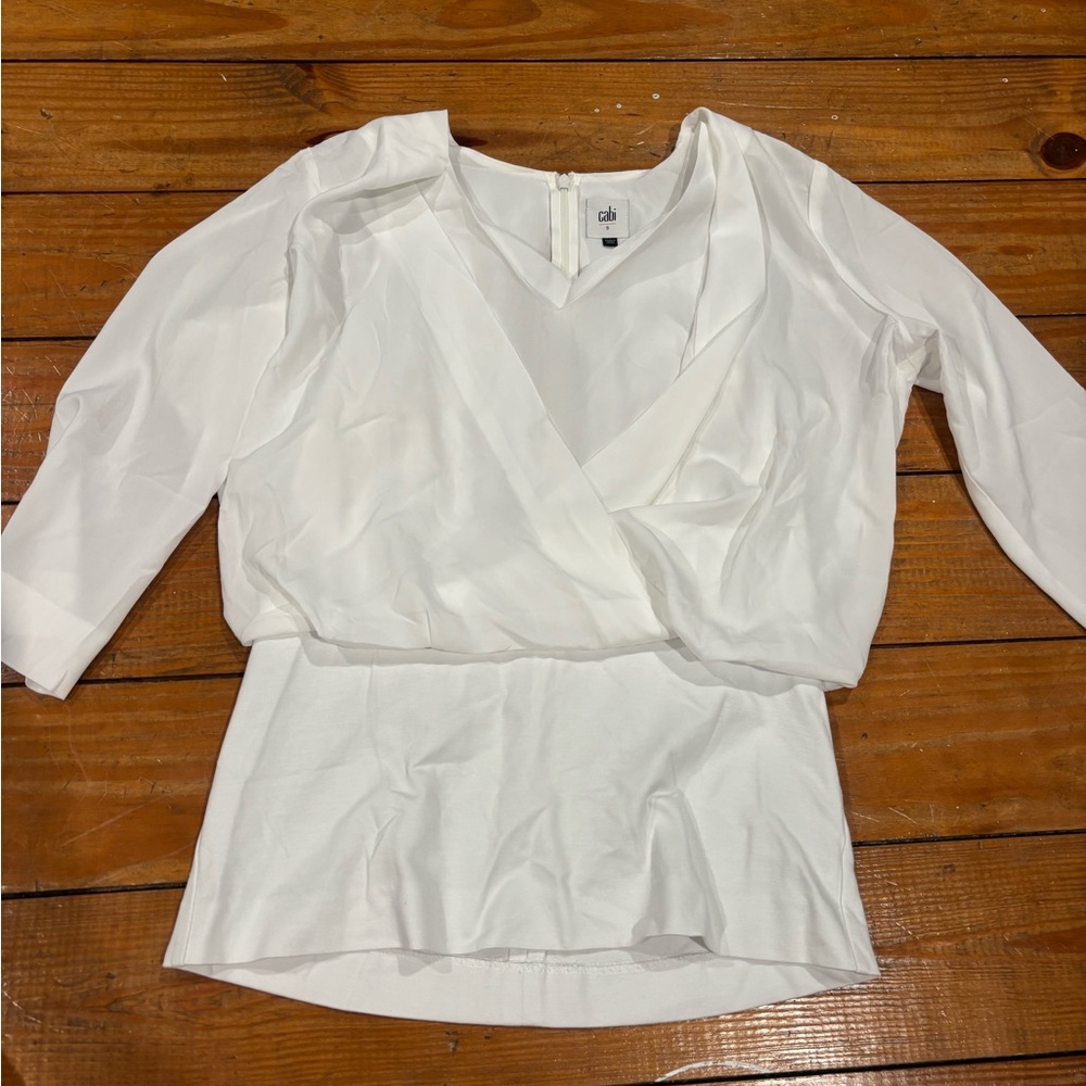 (993) CABI WHITE BLOUSE